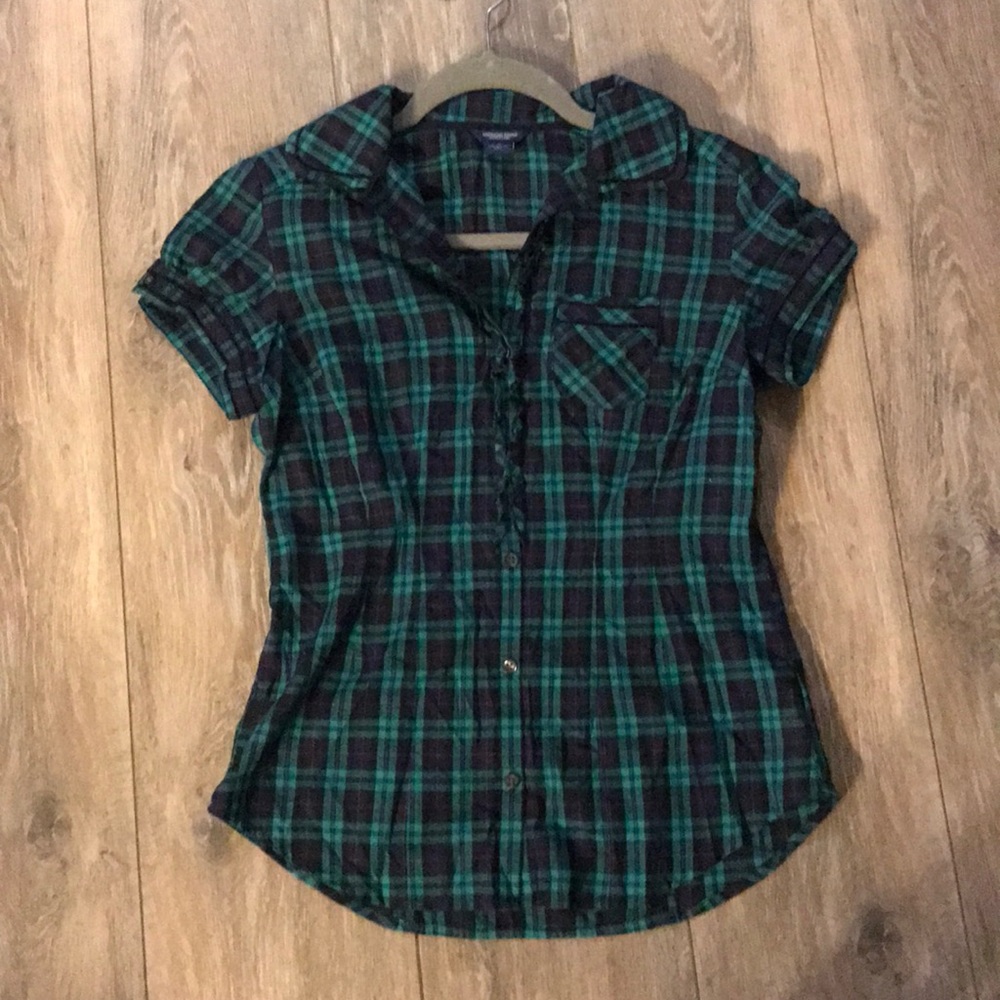 AE plaid button up short sleeve